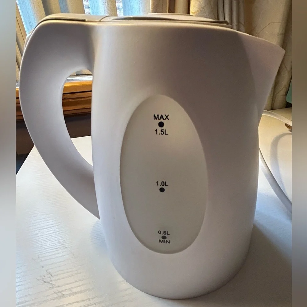 Premium 1250- 1500W Electric Kettle 1.5L cordless